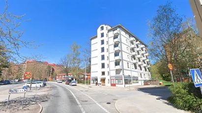 Solna - 1rok - 10mån - 15.525kr/mån