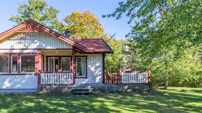 Villa på badrocksavstånd till Kalmarsund med möjlighet till utbyggnad!