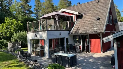 Norrtälje - 5rok - 6mån - 11.500kr/mån